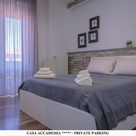 Elegante Casa Accademia ***** - Private Parking Appartamento Livorno Esterno foto