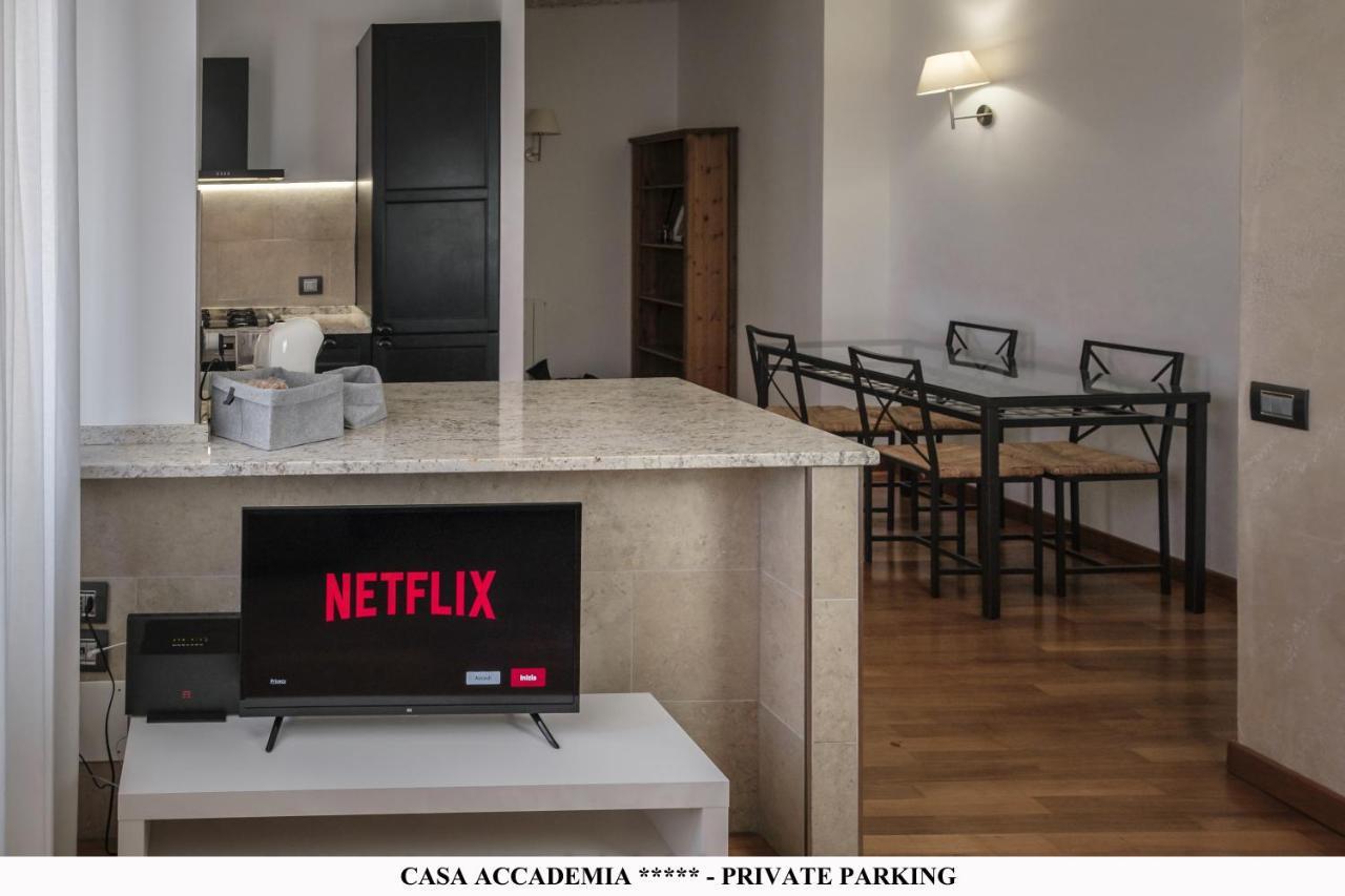 Elegante Casa Accademia ***** - Private Parking Appartamento Livorno Esterno foto