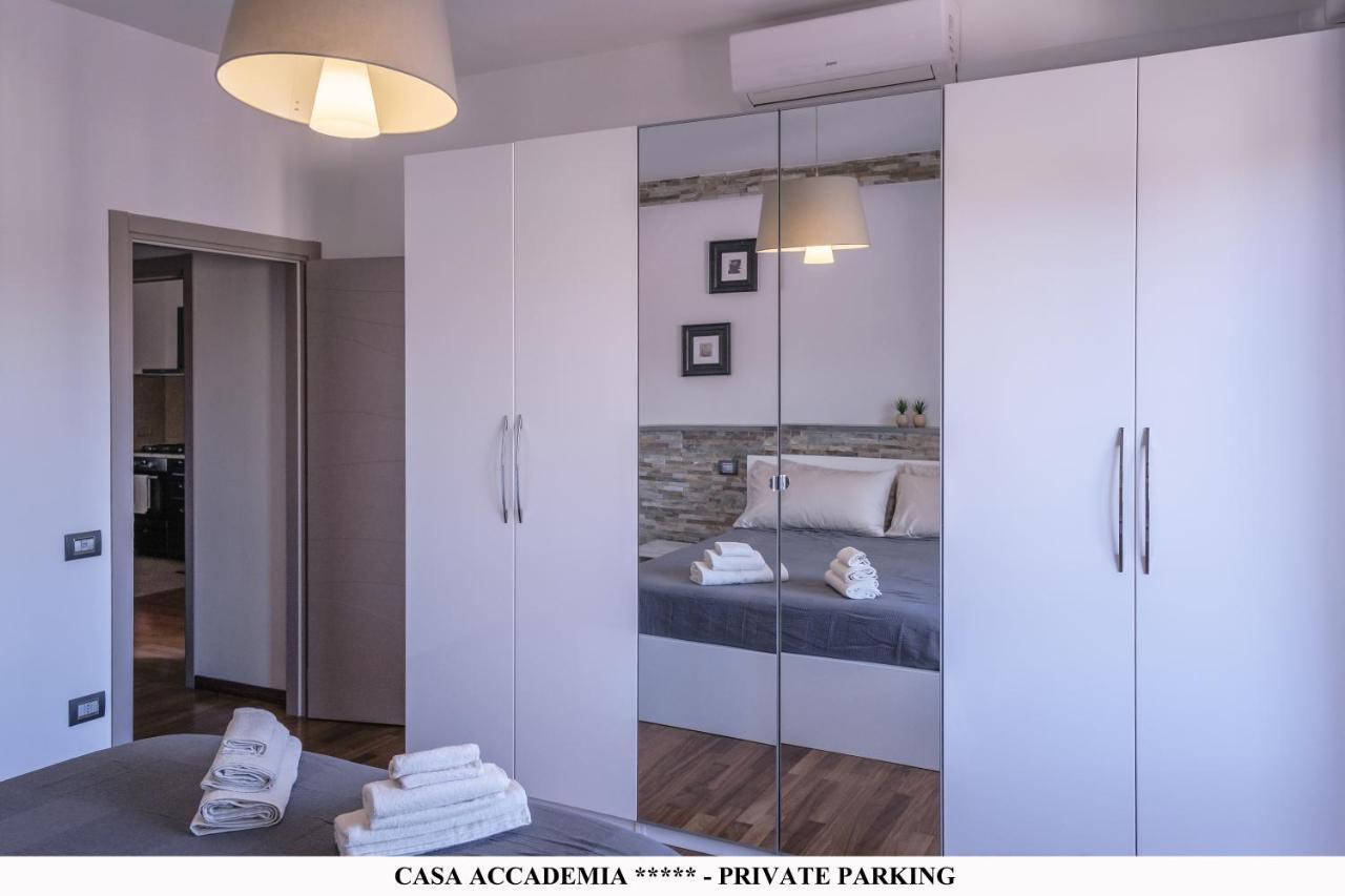 Elegante Casa Accademia ***** - Private Parking Appartamento Livorno Esterno foto