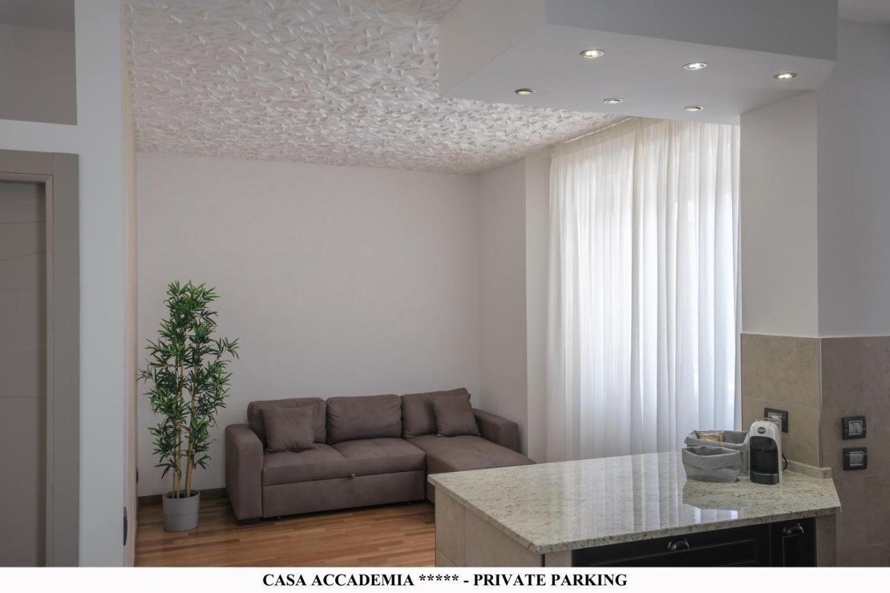 Elegante Casa Accademia ***** - Private Parking Appartamento Livorno Esterno foto