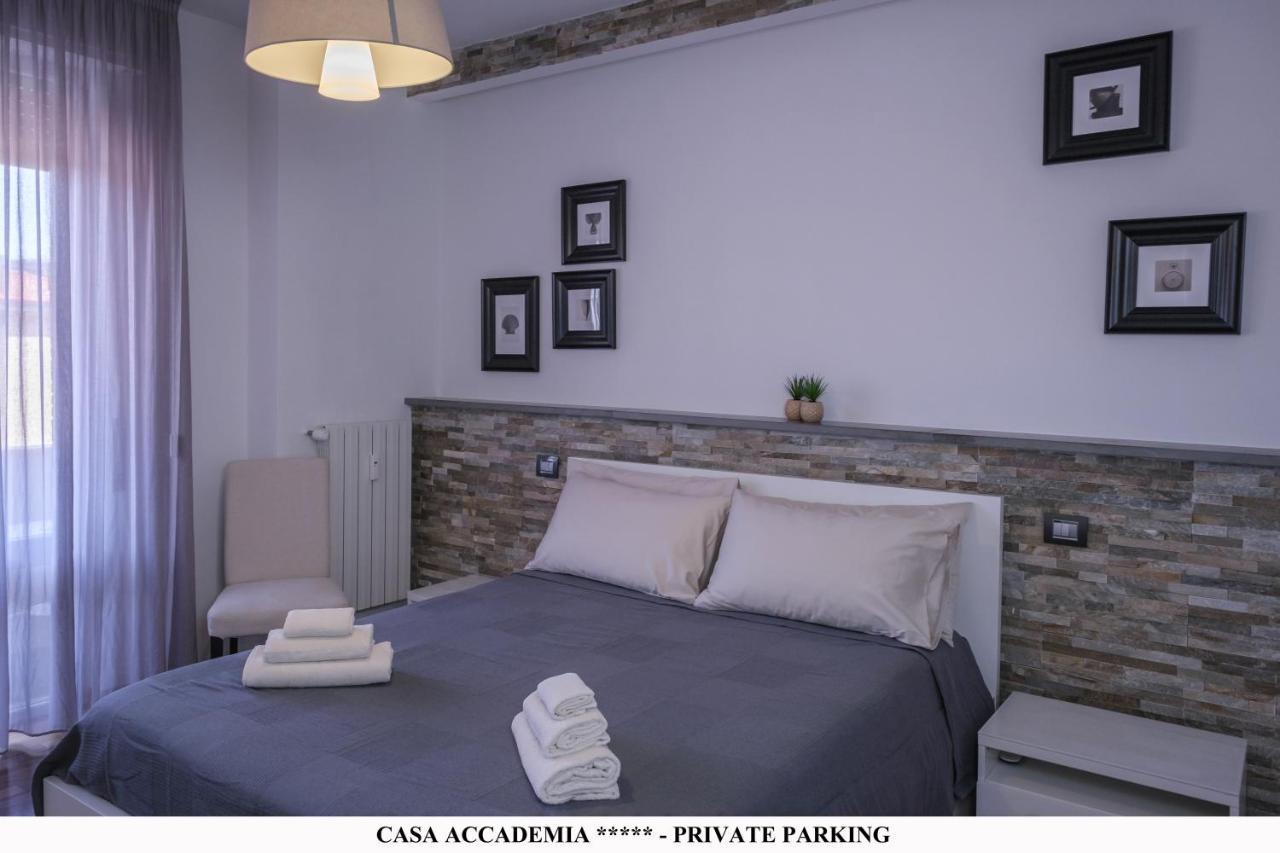 Elegante Casa Accademia ***** - Private Parking Appartamento Livorno Esterno foto
