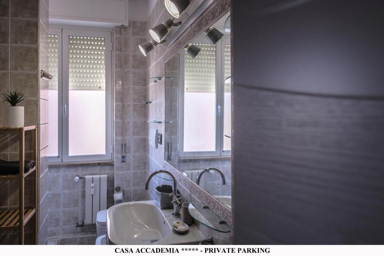 Elegante Casa Accademia ***** - Private Parking Appartamento Livorno Esterno foto